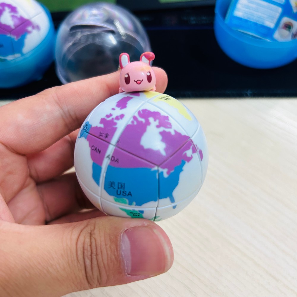 2006 Earth World Map 2x2 Ball  - Puzzle Map World review and price
